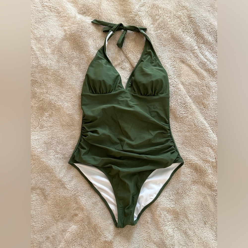 Cupshe green halter one piece large swimsuit